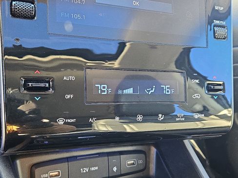 Used 2023 Hyundai Tucson SEL w/ Convenience Package image 18