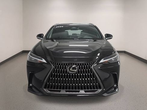 Used 2024 Lexus NX 250 FWD image 9