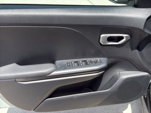 New 2026 Kia K4 FWD image 9