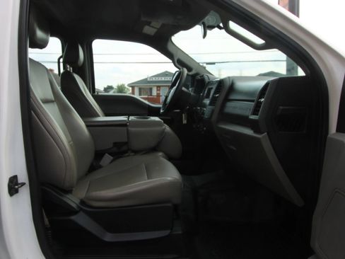 Used 2019 Ford F250 XL w/ Power Equipment Group AWD/4WD image 9