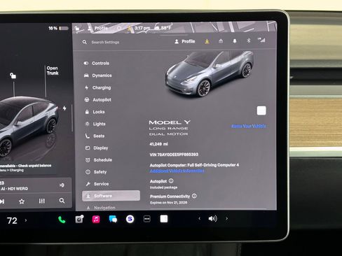 Used 2023 Tesla Model Y Long Range image 3