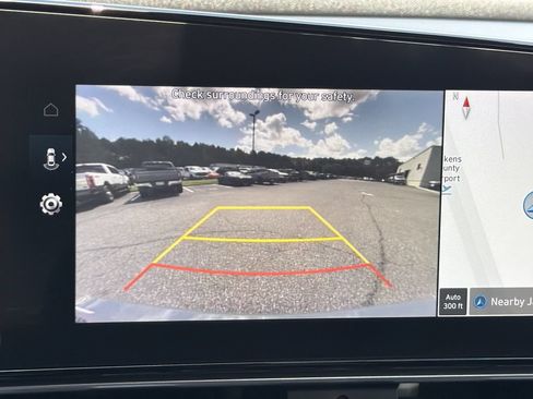 Used 2023 Hyundai Elantra SEL w/ Convenience Package FWD image 28