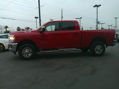 Used 2024 RAM 2500 Big Horn w/ Bed Utility Group image 4