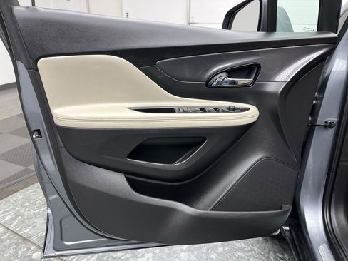 Used 2019 Buick Encore Preferred image 6