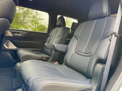 Certified 2026 INFINITI QX80 4WD image 12