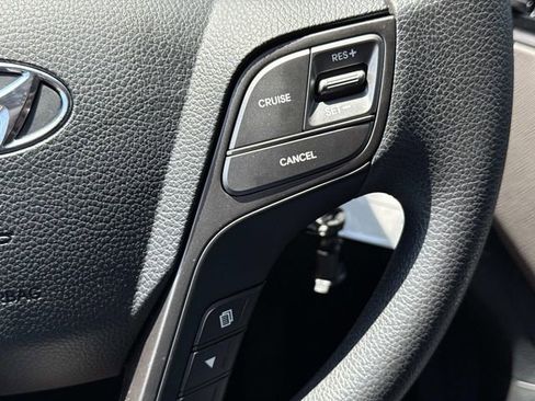 Used 2017 Hyundai Santa Fe Sport FWD image 23