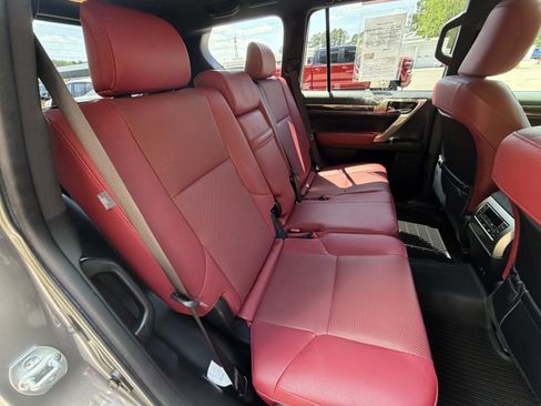 Used 2020 Lexus GX 460 Premium w/ Premium Package AWD/4WD image 21
