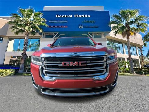 Used 2023 GMC Acadia SLT image 3