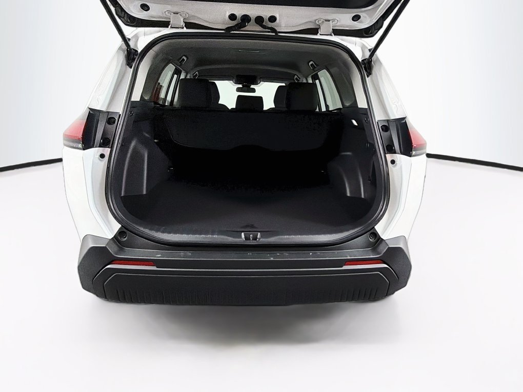 Used 2026 Toyota RAV4 LE FWD image 26