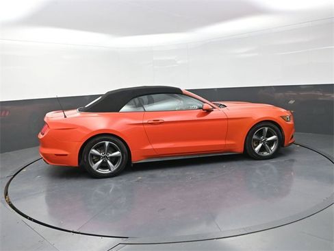 Used 2015 Ford Mustang Convertible w/ Equipment Group 051A image 8