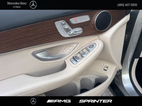 Certified 2021 Mercedes-Benz GLC 300 image 12