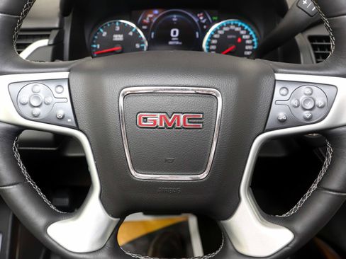 Used 2017 GMC Yukon XL SLT w/ Open Road Package image 29