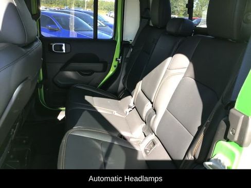 New 2025 Jeep Gladiator Sport w/ Premium Package image 36