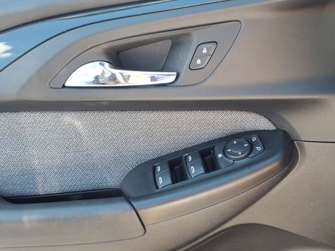 Used 2023 Chevrolet TrailBlazer LT FWD image 23
