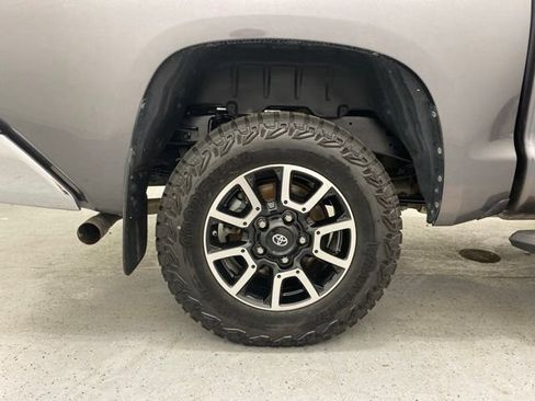 Used 2021 Toyota Tundra SR5 w/ SR5 Leather Package AWD/4WD image 7