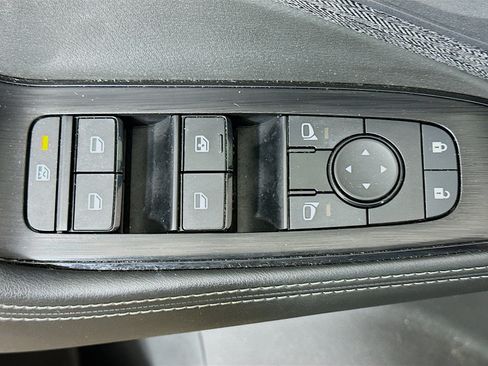 Used 2023 Nissan Rogue SV AWD/4WD image 15