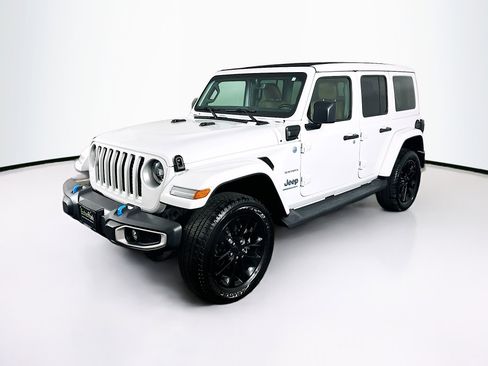 Used 2023 Jeep Wrangler Sahara w/ Cold Weather Group image 3