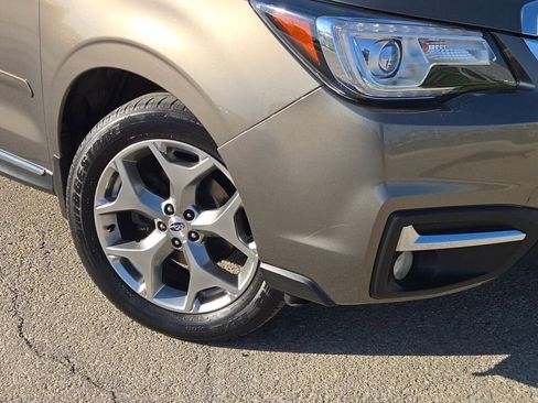 Used 2018 Subaru Forester 2.5i Touring AWD/4WD image 3