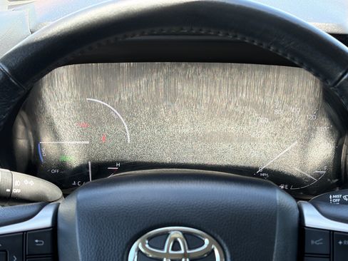 Certified 2024 Toyota Sienna XLE FWD image 20
