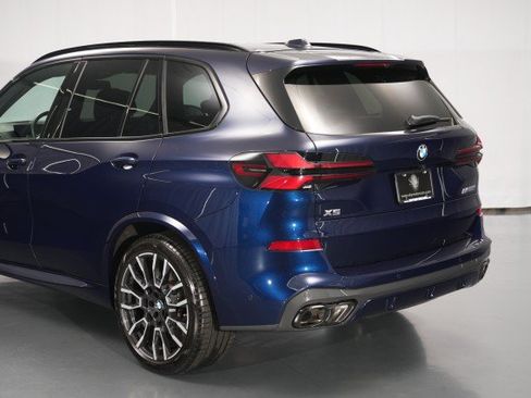 Used 2025 BMW X5 M60i AWD/4WD image 17