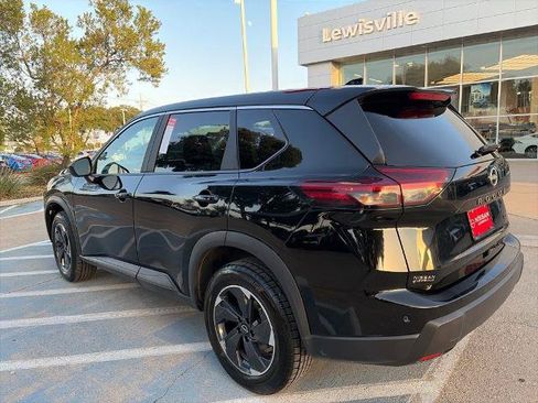 Certified 2024 Nissan Rogue SV FWD image 17