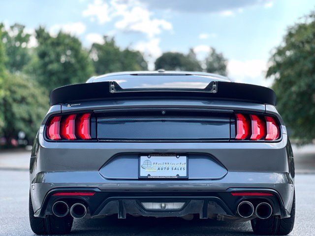 Used 2018 Ford Mustang GT Premium w/ Equipment Group 401A RWD image 8