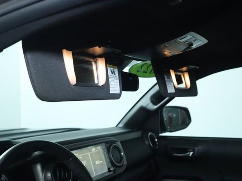 Used 2022 Toyota Tacoma TRD Sport image 20