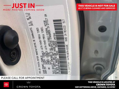 Used 2022 Toyota Tacoma SR5 w/ SR5 Appearance Package (SM) RWD image 11