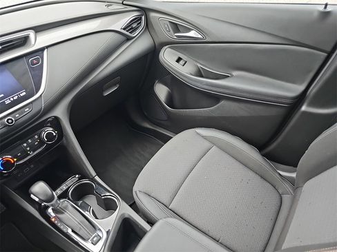 Certified 2022 Buick Encore GX Preferred w/ Sport Touring Package image 30