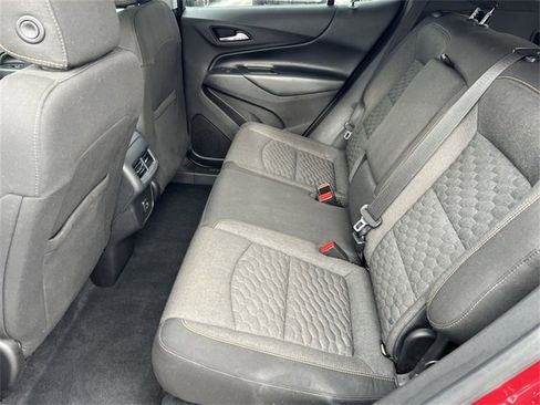 Used 2019 Chevrolet Equinox LT w/ Driver Convenience Package image 22
