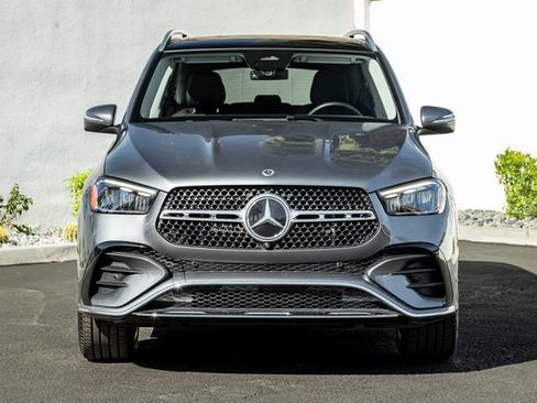 Used 2025 Mercedes-Benz GLE 350 4MATIC image 3