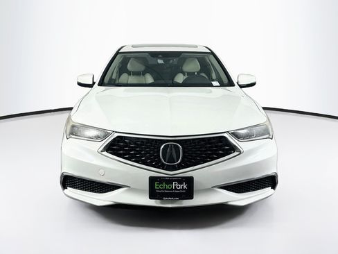 Used 2018 Acura TLX FWD image 2