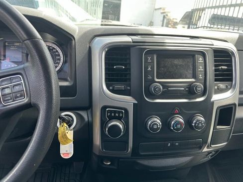 Used 2020 RAM 1500 Classic SLT RWD image 14