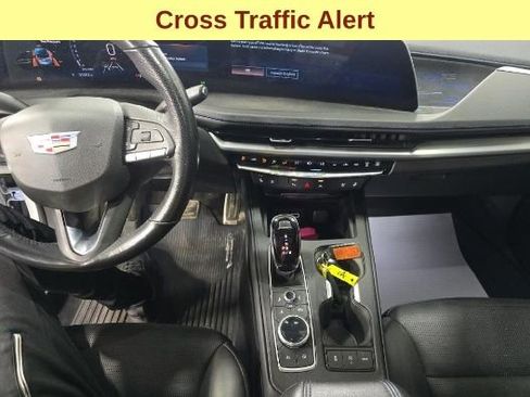 Used 2024 Cadillac XT4 Sport AWD/4WD image 11