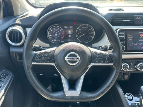 Used 2021 Nissan Versa SV FWD image 22