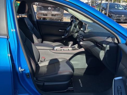 Used 2025 Nissan Sentra SR w/ SR Premium Package FWD image 14