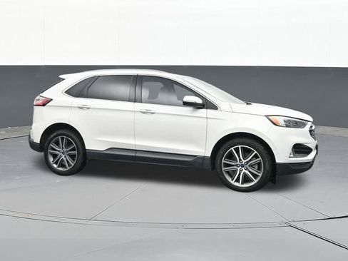 Used 2021 Ford Edge Titanium image 19