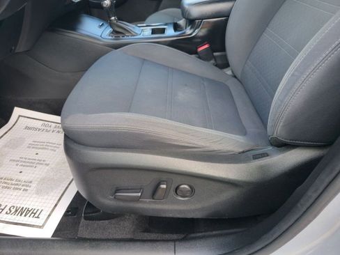 Used 2017 Kia Sorento FWD w/ LX Convenience Package image 13