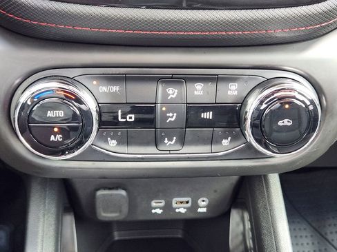 Used 2023 Chevrolet TrailBlazer RS w/ Convenience Package FWD image 19