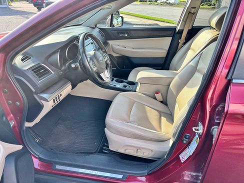 Used 2017 Subaru Outback 3.6R Limited AWD/4WD image 13