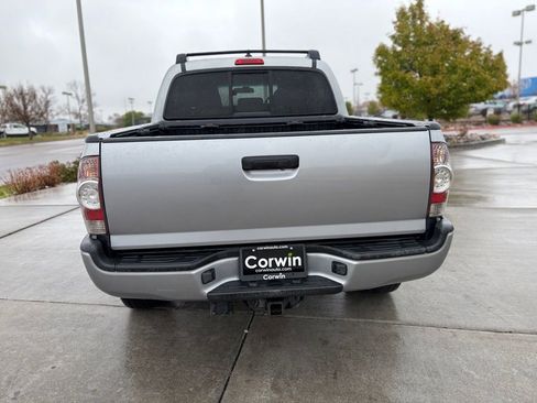 Used 2015 Toyota Tacoma 4x4 Double Cab w/ TRD Sport Package image 7