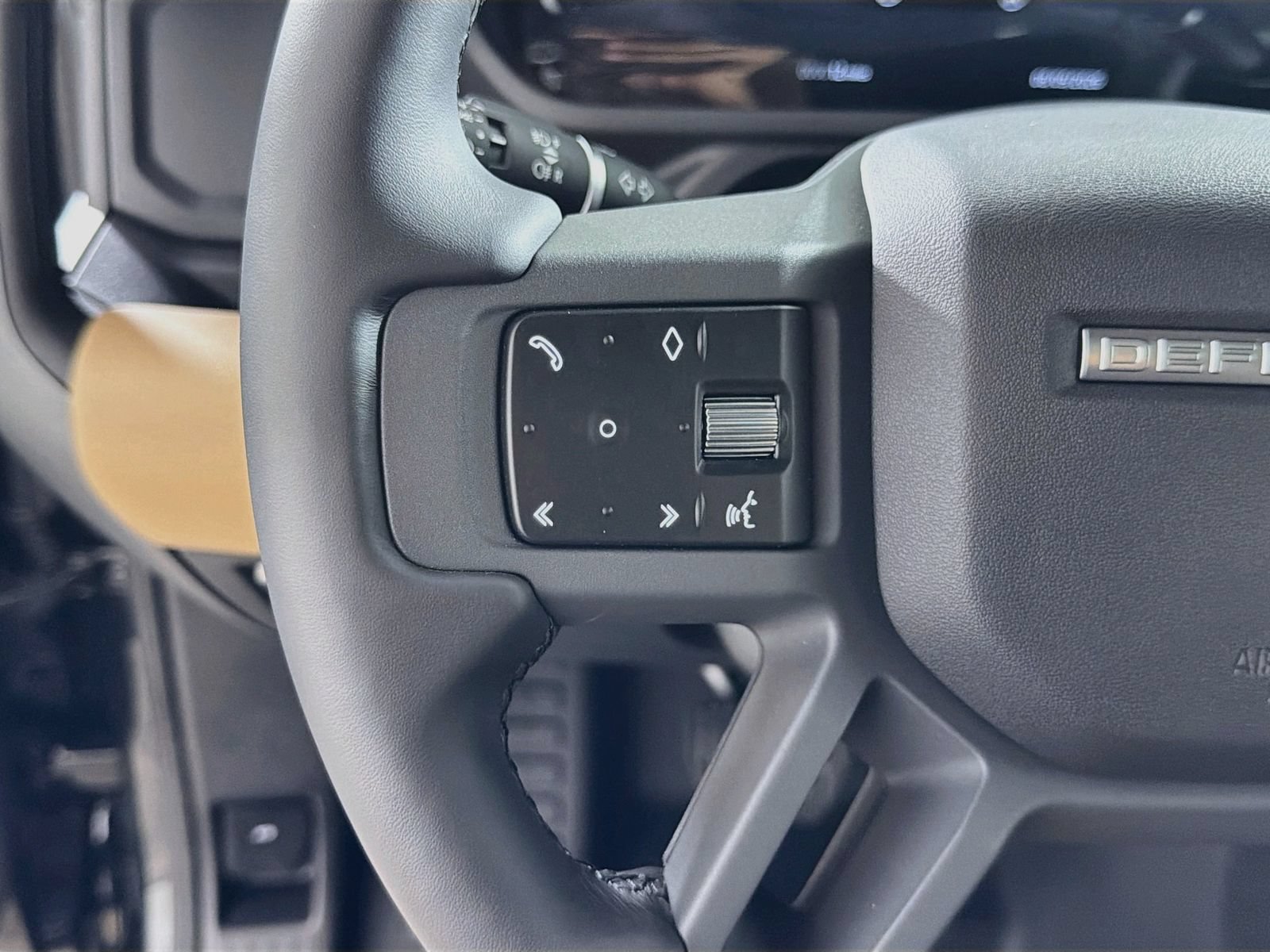 New 2026 Land Rover Defender 110 S AWD/4WD image 12