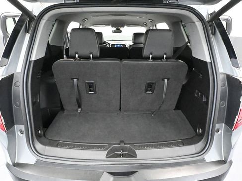 Used 2023 GMC Acadia SLT image 44