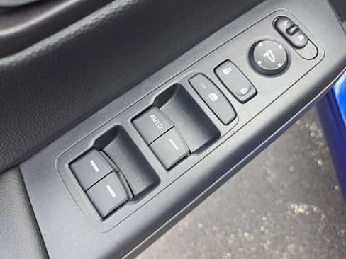 Certified 2025 Honda CR-V LX image 29
