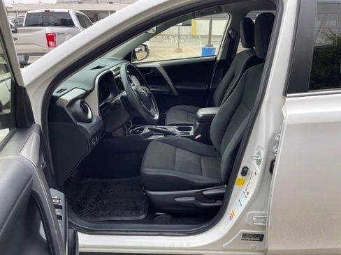 Used 2018 Toyota RAV4 LE w/ All Weather Liner Package AWD/4WD image 7