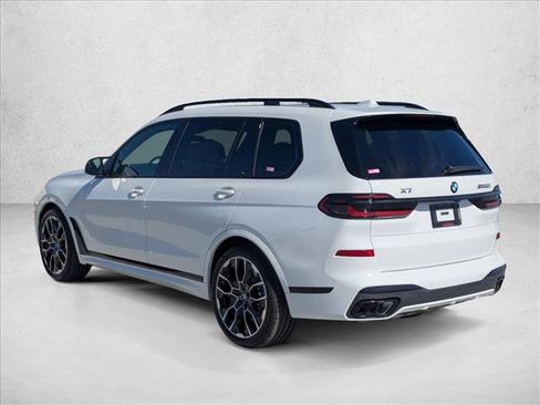 New 2026 BMW X7 M60i image 9