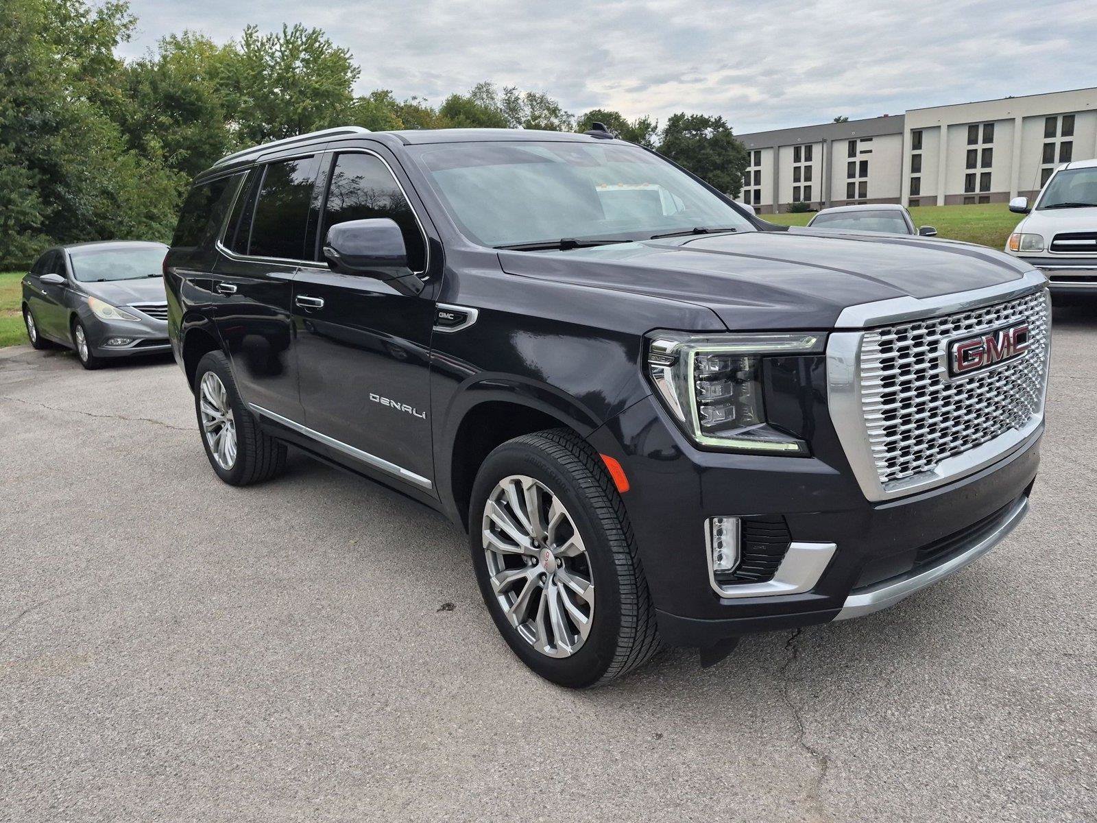 Used 2024 GMC Yukon Denali AWD/4WD image 7