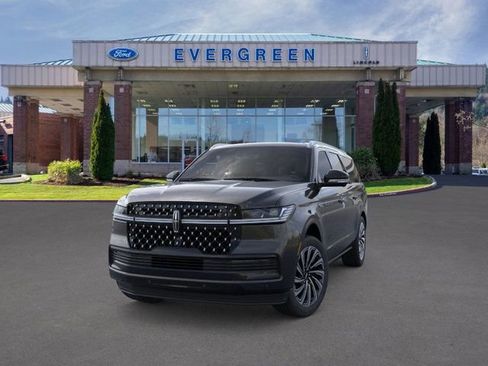 New 2026 Lincoln Navigator L Black Label AWD/4WD image 2