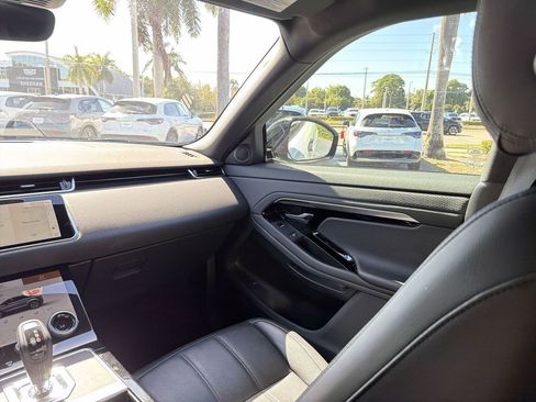 Used 2023 Land Rover Range Rover Evoque S image 11