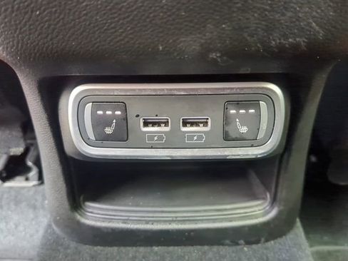 Used 2024 Alfa Romeo Stelvio Veloce image 17